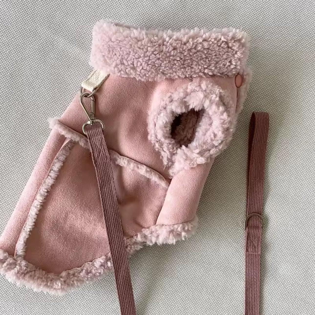pimpy collier_pour_chien collar_dog collier_rose_en_nylon collier_chien_résistant_pour_gros_chien collier_reflechissant_pour_chien alicia_pimprenelle pimprenelle_marque pimprenelle